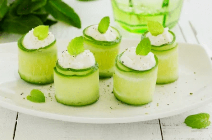 Cucumber rotates at the attack stage